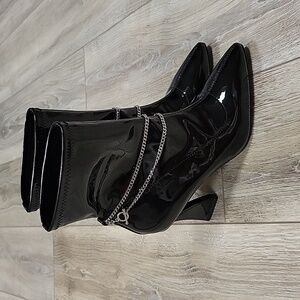 Charles By Charles David Size 7 Black Patent Leather Lugo Sculpted Heel Bootie